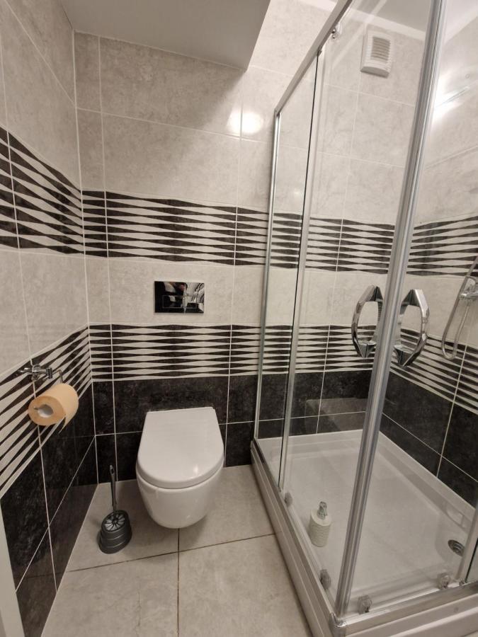 Star Airport Residence Otopeni Kültér fotó